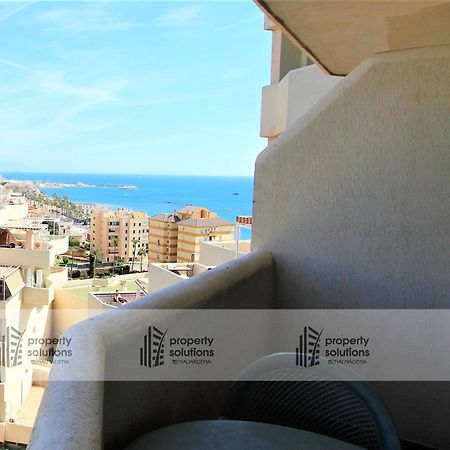 Benalbeach 1010 - Vista Al Mar - Piscina Todo El Ano - Primera Linea De Playa Benalmádena Eksteriør bilde