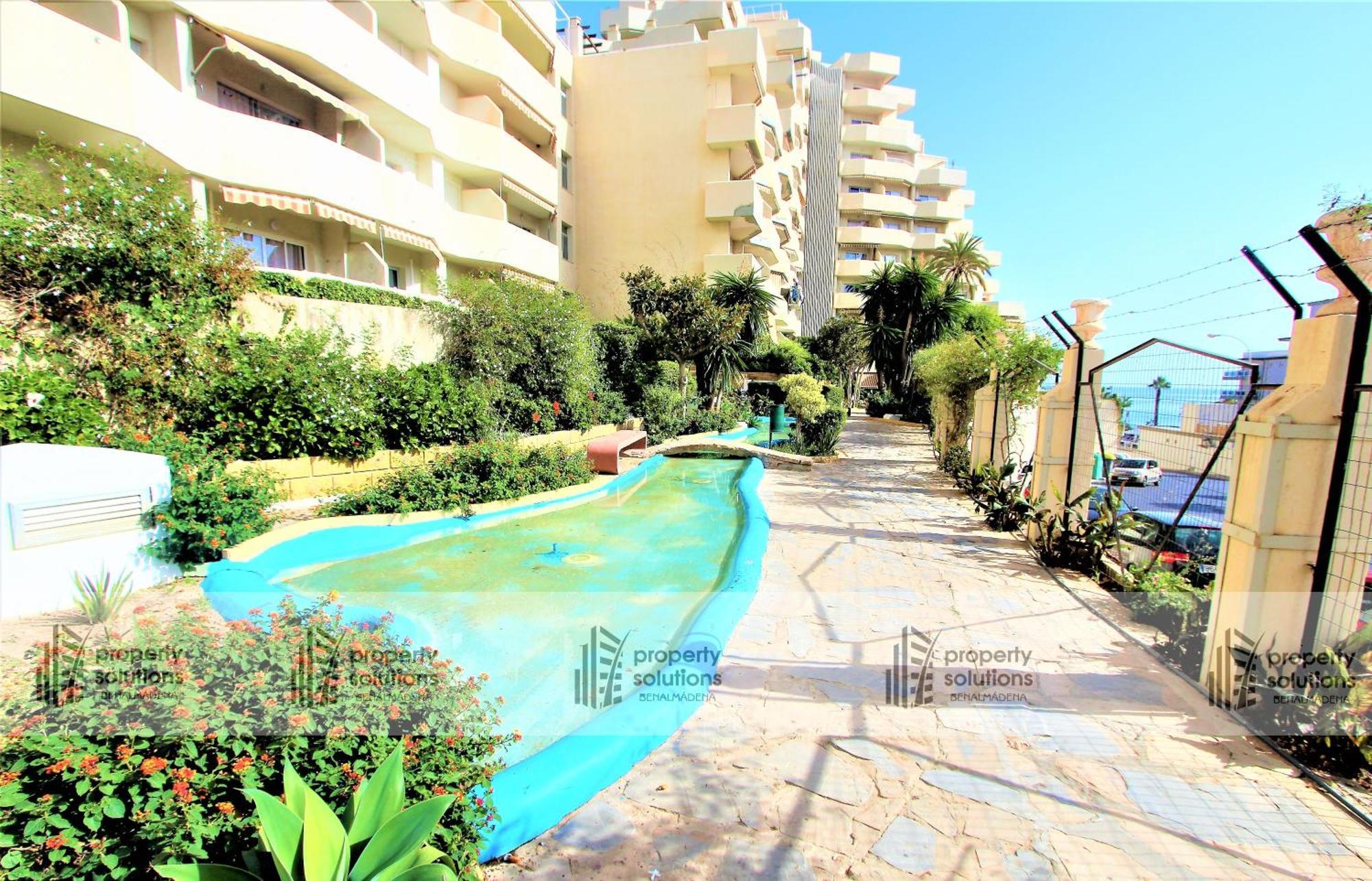Benalbeach 1010 - Vista Al Mar - Piscina Todo El Ano - Primera Linea De Playa Benalmádena Eksteriør bilde
