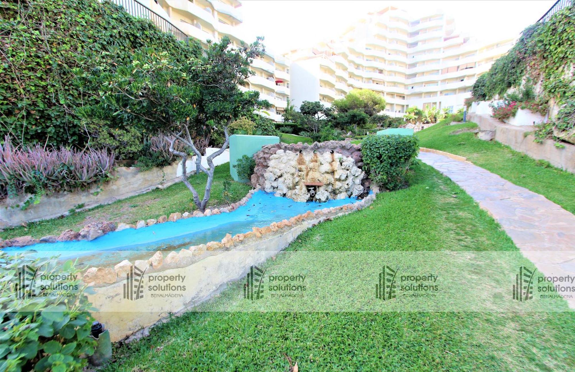 Benalbeach 1010 - Vista Al Mar - Piscina Todo El Ano - Primera Linea De Playa Benalmádena Eksteriør bilde