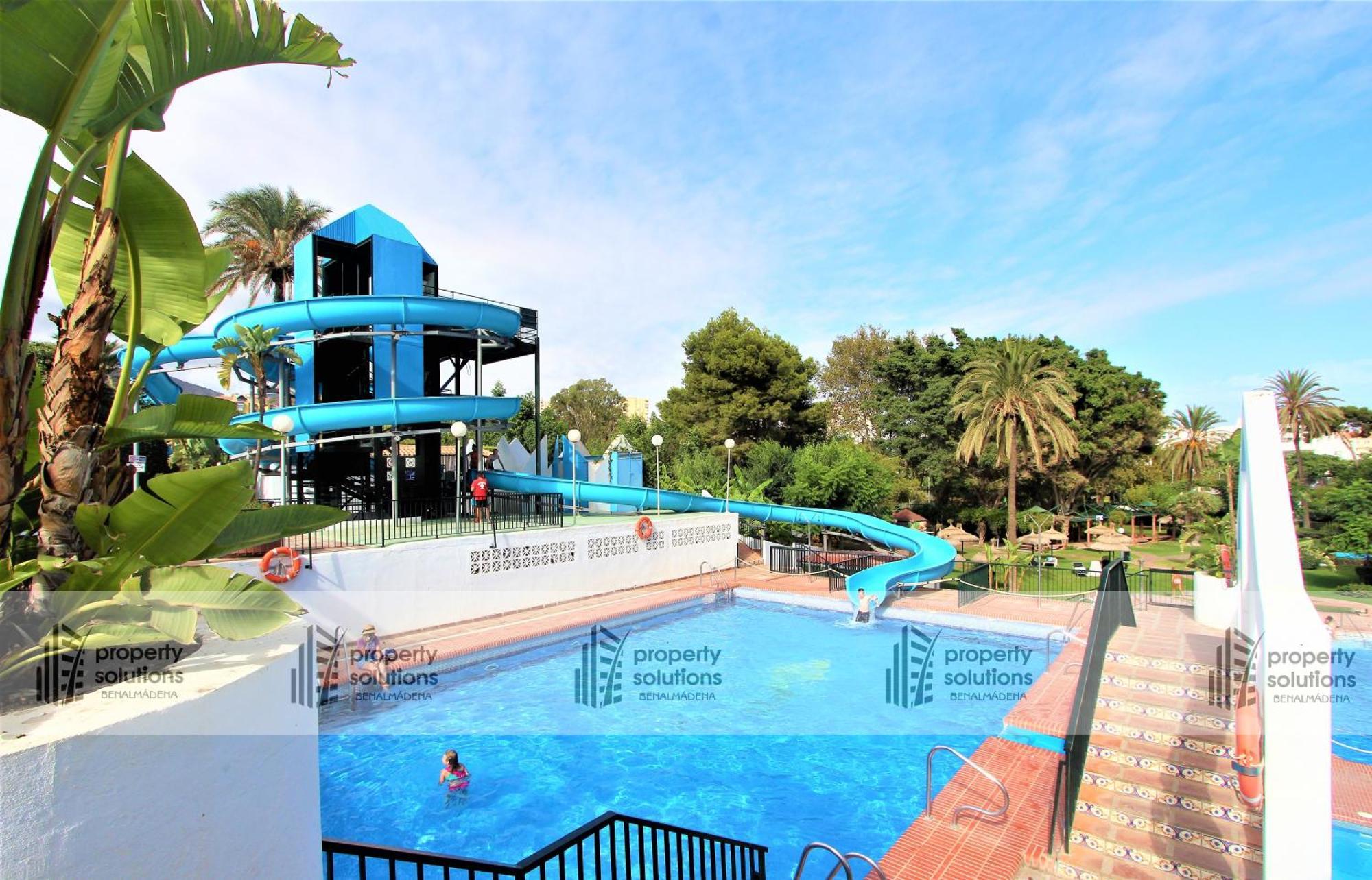 Benalbeach 1010 - Vista Al Mar - Piscina Todo El Ano - Primera Linea De Playa Benalmádena Eksteriør bilde