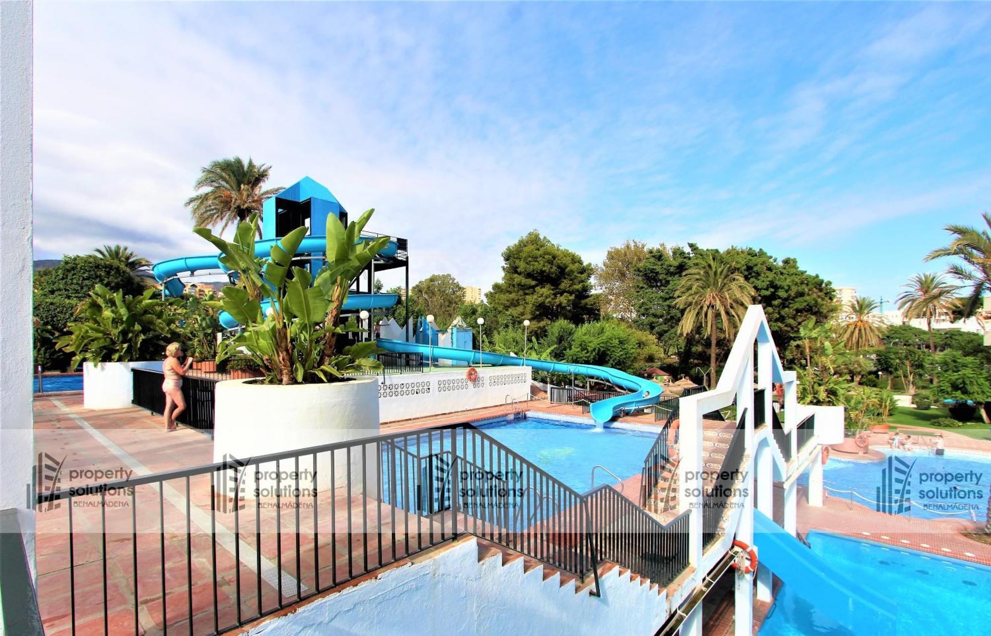 Benalbeach 1010 - Vista Al Mar - Piscina Todo El Ano - Primera Linea De Playa Benalmádena Eksteriør bilde